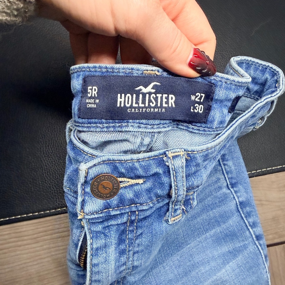 Hollister High Rise Super Skinny Shape Love Ankle Crop Jeans - 5R (27” Waist) - Picture 3 of 7